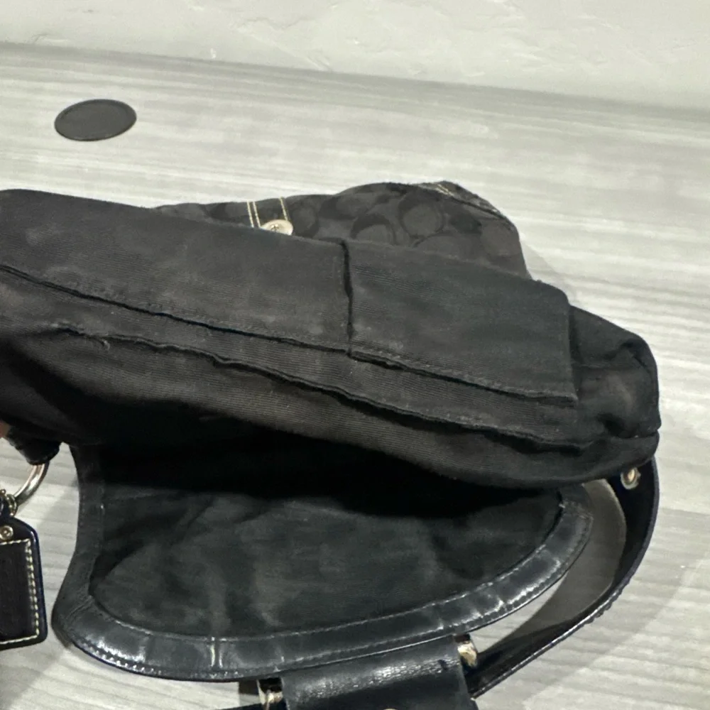 Coach 10296 Small Soho Black Signature C Canvas Shoulder Bag Y2K Vintage Authen - Picture 15 of 16